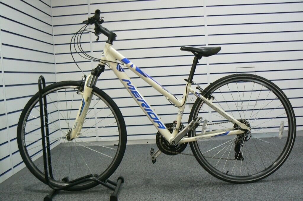merida hybrid bike